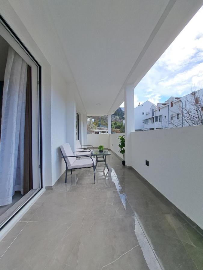 Paun Apartment Kotor Luaran gambar
