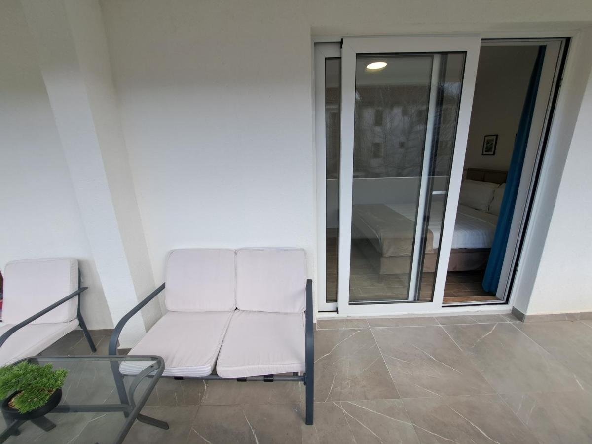 Paun Apartment Kotor Luaran gambar