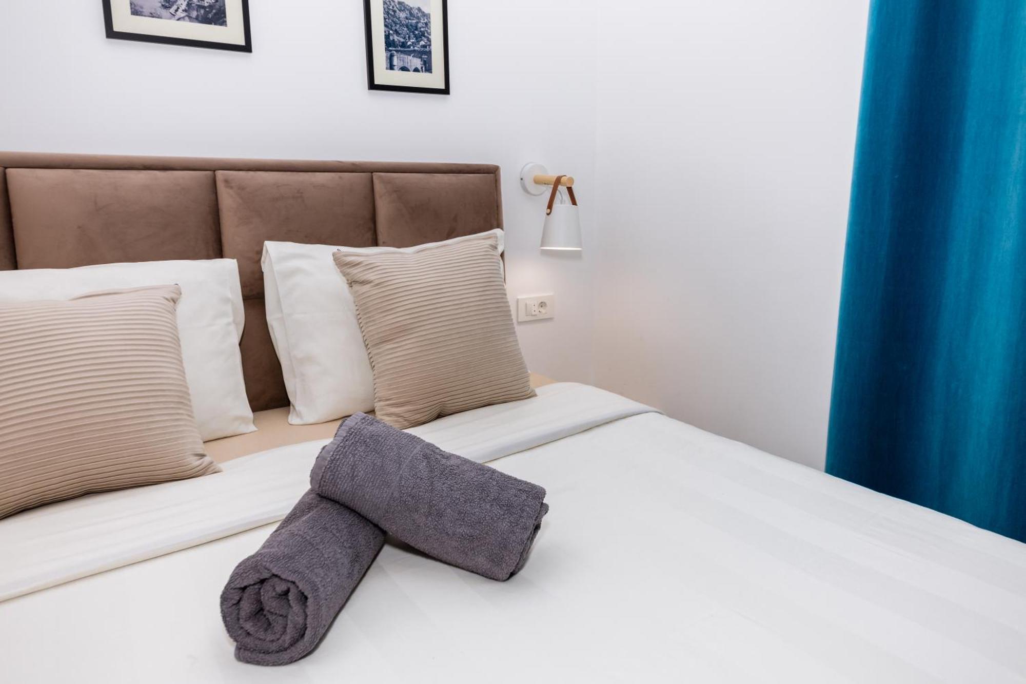 Paun Apartment Kotor Luaran gambar